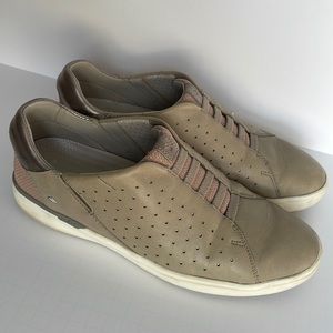 KIZIK Women’s 8.5 MIAMI Taupe - Great Condition